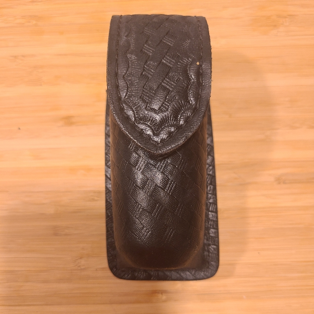 Safariland mace holder